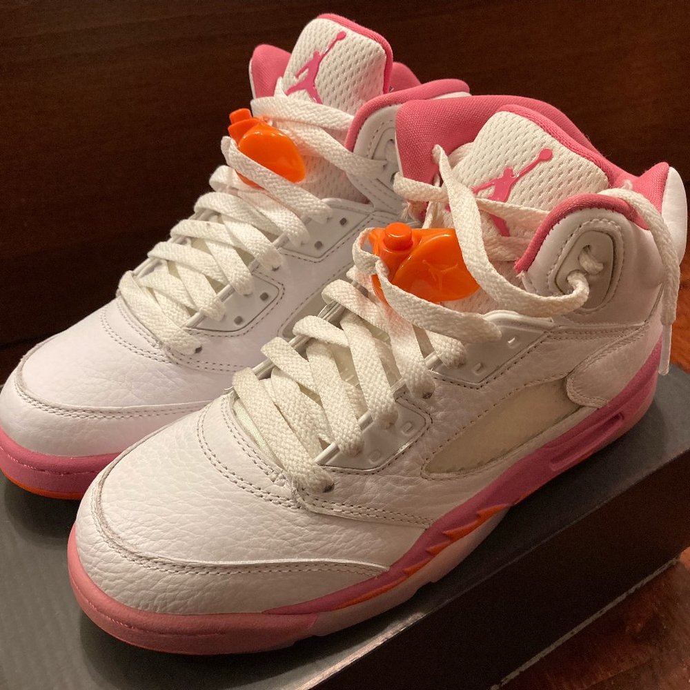 Nike Air Jordan 5 - Grade School (GS) - Size 4.0 (equivalent to 5.5 womens)